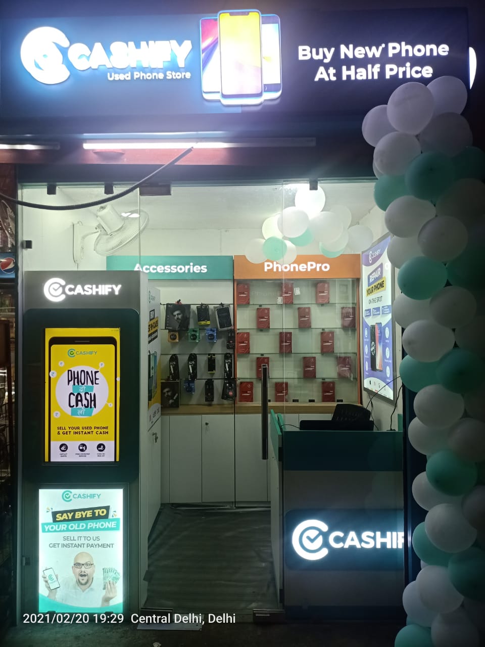 Cashify Buy, Sell and Repair Mobile Offline Store Kashmiri Gate Metro