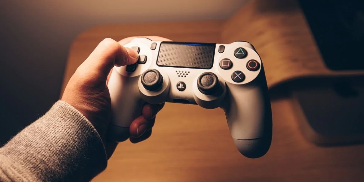 Know What Amazing Features Jio's New Game Controller Offers! Cashify News