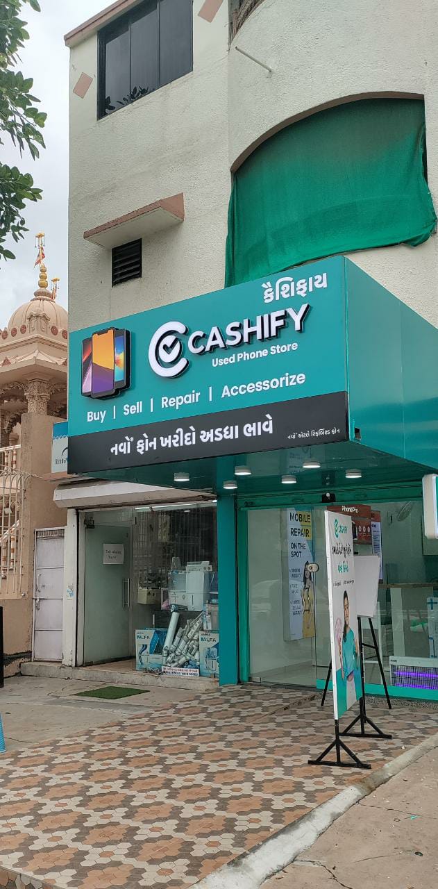 Cashify Offline Store in Sangam Circle Store Vadodara Sell, Repair