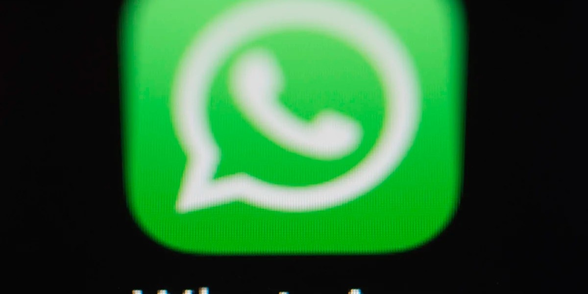 WhatsApp Blur Images May Be The New Update Cashify News