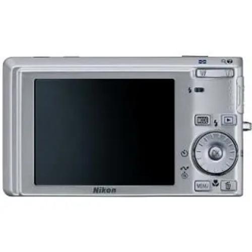 Nikon Coolpix S500 Point and Shoot - Price in India